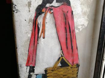 Little Red Riding Hood portugal-lisboa-graffiti